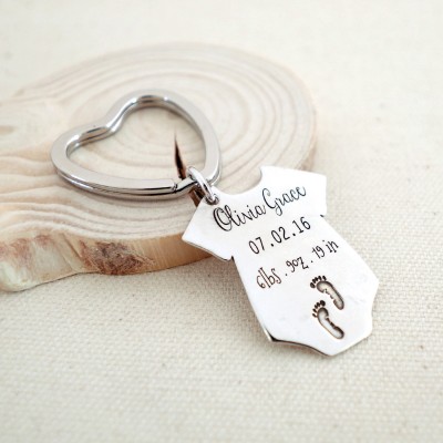 Baby Announcement Keyring • Baby Statistics Stats Keychain • New Baby Weight Time Date Keepsake • Baby Memento • New Mom Gift