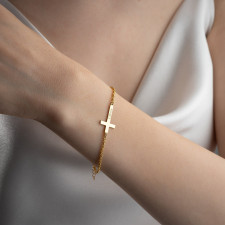 Your Story, Woven in Gold: The Personalised Cross Bracelet
