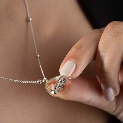 Personalized Pet Memorial Necklace with Engraved Dog Photo and Name - Customizable Picture Pendant