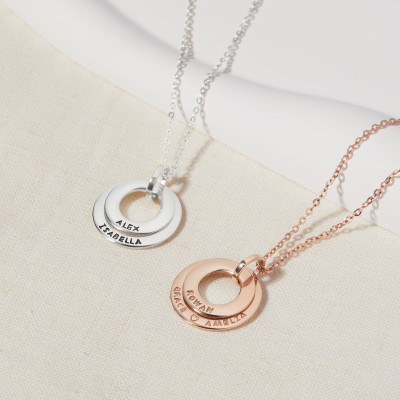 Personalized Mother's Necklace: Circular Pendant with Engraved Children's Names - Gift for Mom, Mother-in-law, Wife, Sister, or Grandmother