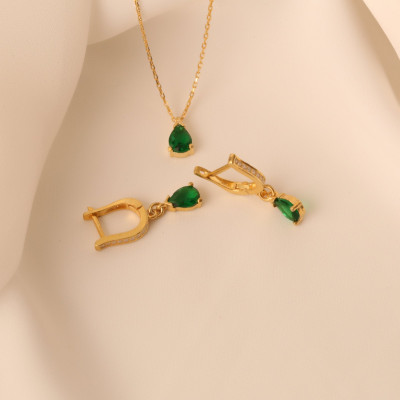 Green Emerald Choker Necklace and Pave Diamond Earrings Set - May Birthstone Jewelry Gift for Her