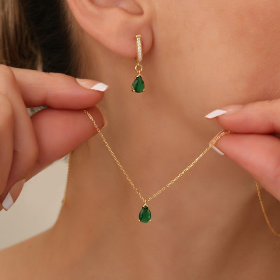 Green Emerald Choker Necklace and Pave Diamond Earrings Set - May Birthstone Jewelry Gift for Her