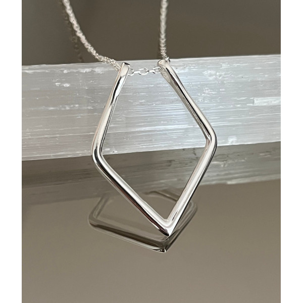 Adjustable Geometric Ring Holder Necklace with Thick Chain - Sizes 3-11, Perfect for Surgeons and Wedding Rings, Christmas Engagement Gift