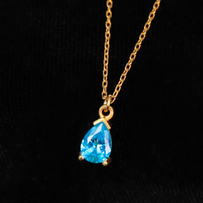 Women's Gold Dainty Blue Sapphire Necklace - September Birthstone Gift for Her/Mom -