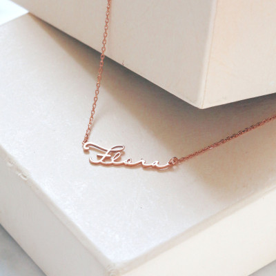 Personalized Dainty Name Necklace - Stylish Gift for Her | Tiny Name Jewelry