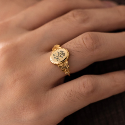 Gold Personalized Birth Flower Signet Ring for Women, Engraved Birth Month Flower Ring, Ideal Wedding Gift for Her, Christmas Gift for Mom