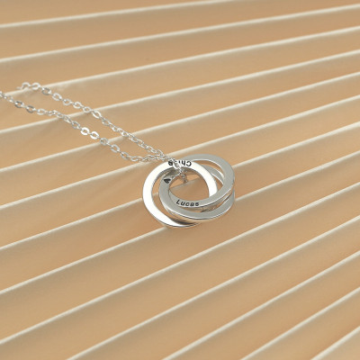 Custom Engraved Family Name Necklace, Personalized Circle Pendant for Mothers and Grandmas, Mother's Day Gift