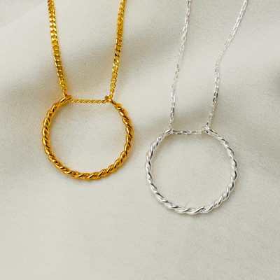 Minimalist Twisted Circle Ring Holder Necklace - Dainty Pendant with Thick Chain Option for Nurses and Doctors Gift