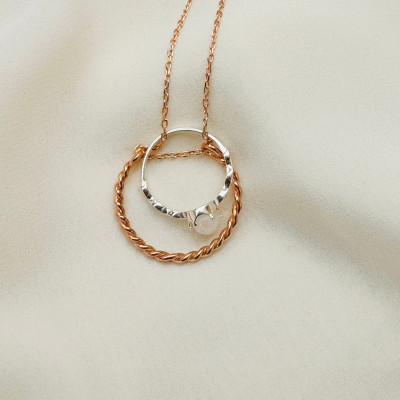 Minimalist Twisted Circle Ring Holder Necklace - Dainty Pendant with Thick Chain Option for Nurses and Doctors Gift