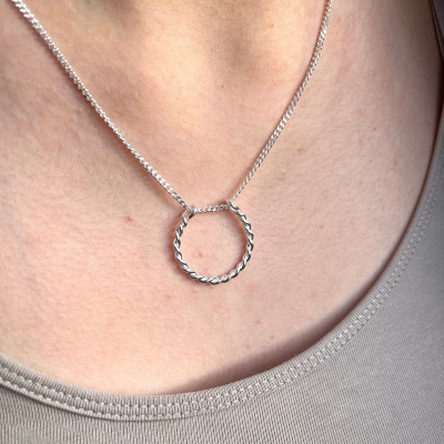 Minimalist Twisted Circle Ring Holder Necklace - Dainty Pendant with Thick Chain Option for Nurses and Doctors Gift