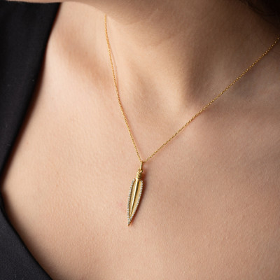 Zircon Stone Arrowhead Necklace Pendant, Spear Charm Necklace Gift for Husband