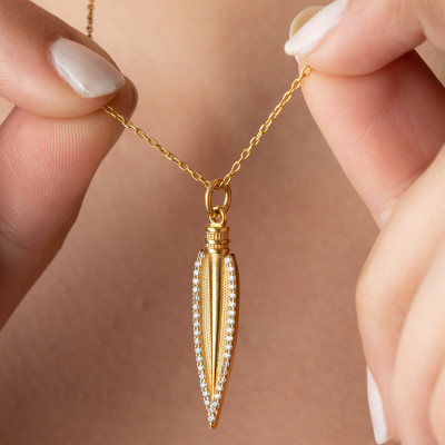 Zircon Stone Arrowhead Necklace Pendant, Spear Charm Necklace Gift for Husband