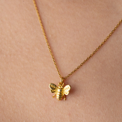 Gold Honey Bee Pendant Necklace for Women, Minimalist Gold-Filled Necklace, Silver Bee Charm Jewelry