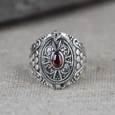 Men's Sterling Silver Secret Message Locket Ring - Openable Gift for Him, Valentine's Day