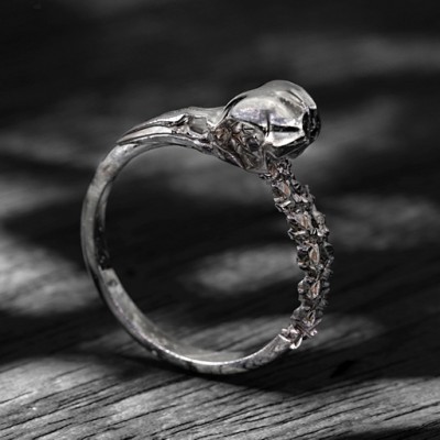 Carmilla - Skull Ring - Custom Jewellery By All Uniqueness