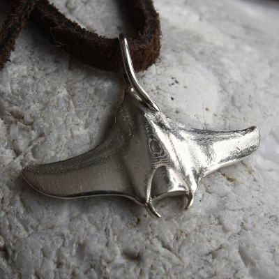 Manta Ray Necklace - Custom Jewellery By All Uniqueness