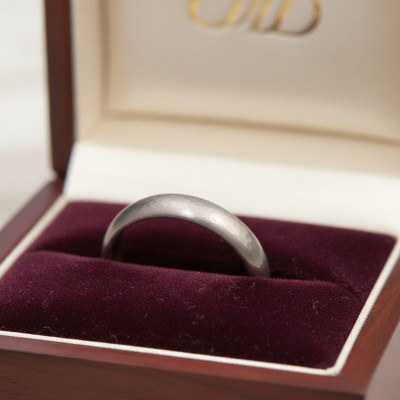 Hammered Wedding Ring In White Gold - Custom Jewellery By All Uniqueness