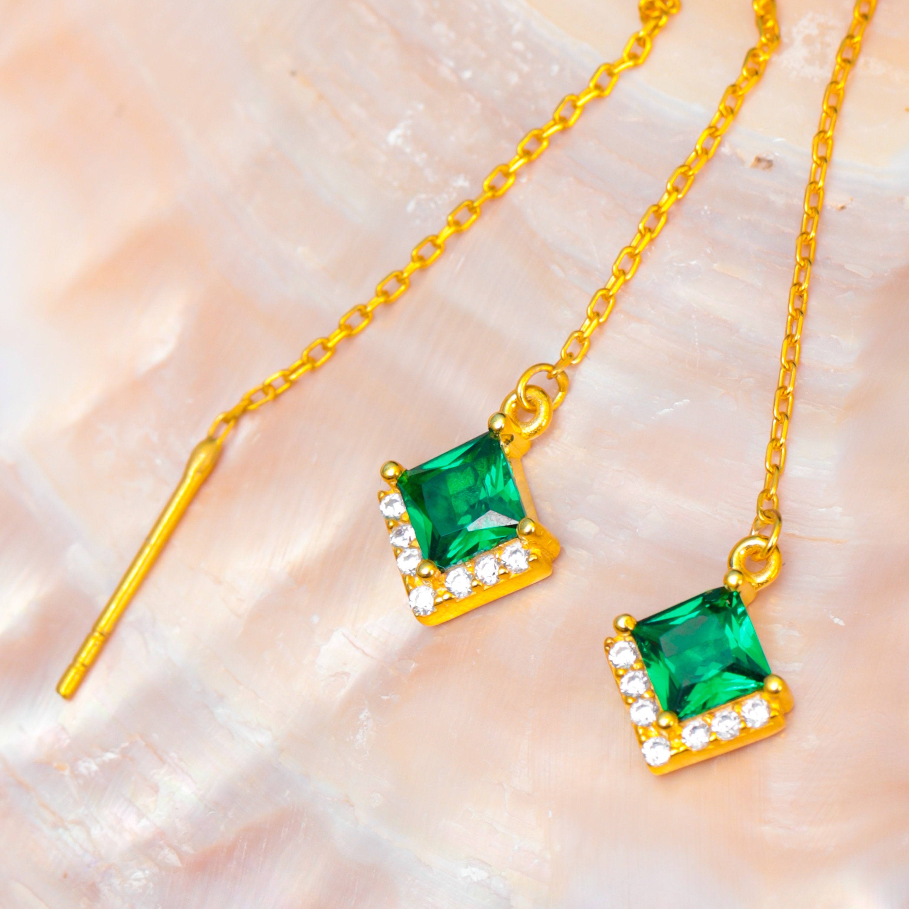Emerald Green Geometric Jewelry Set - Necklace &amp; Earrings for May Birthdays