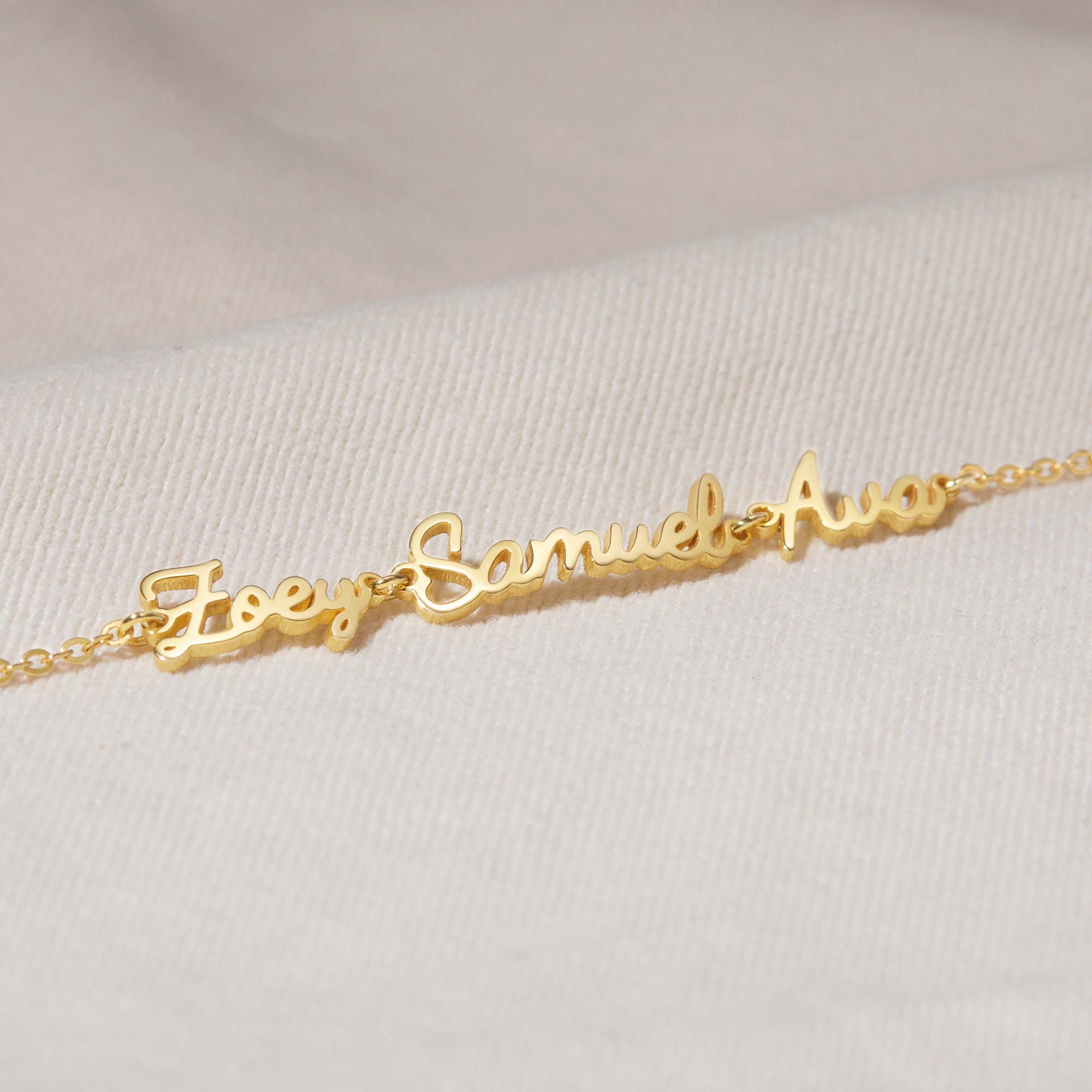 Custom Gold Name Bracelet for Women - Personalized Multi-Name Plate Gift for Wife, Girlfriend, Sister
