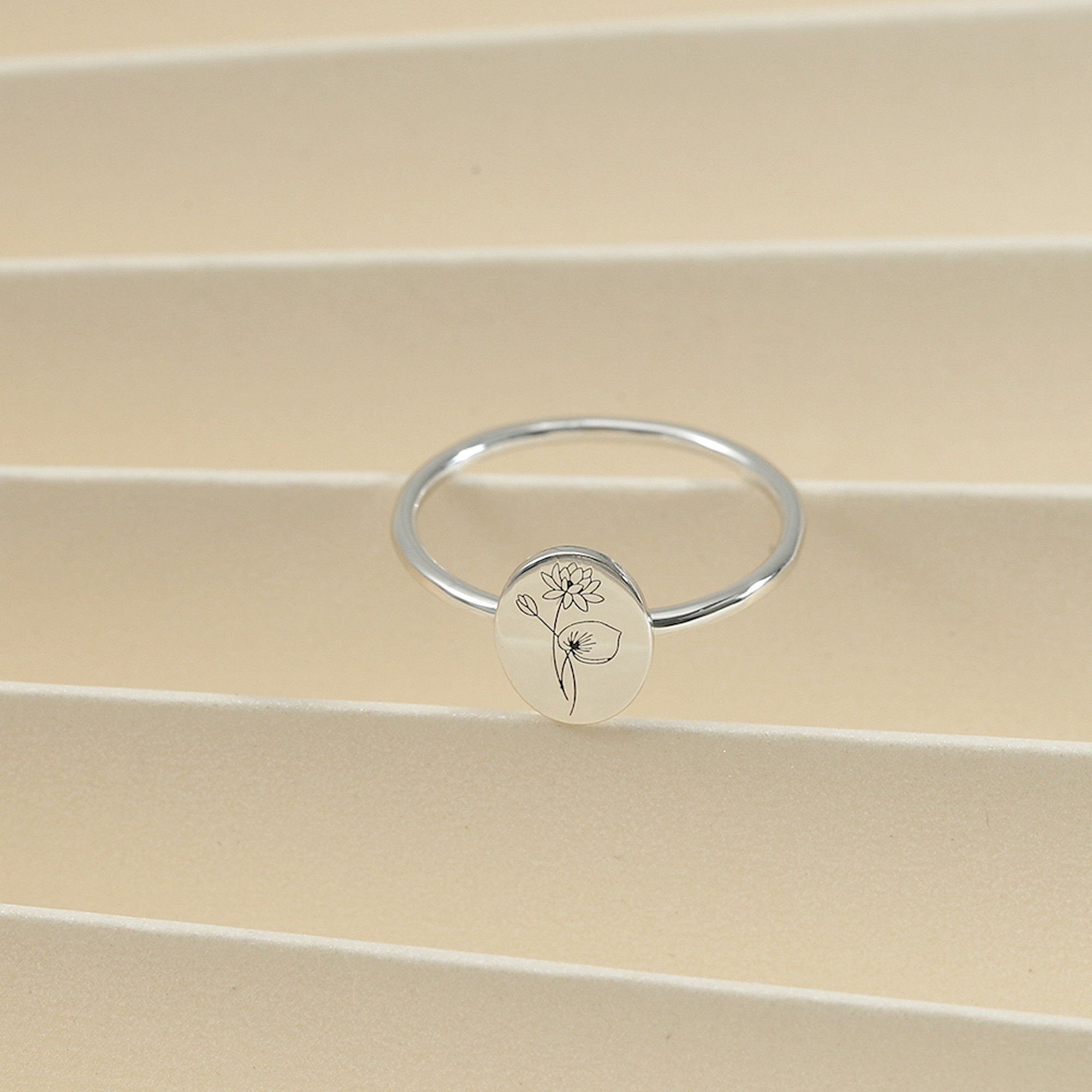 Custom Birth Month Flower Ring, Personalized Signet Jewelry, Christmas Gift for Her, Minimalist Floral Ring