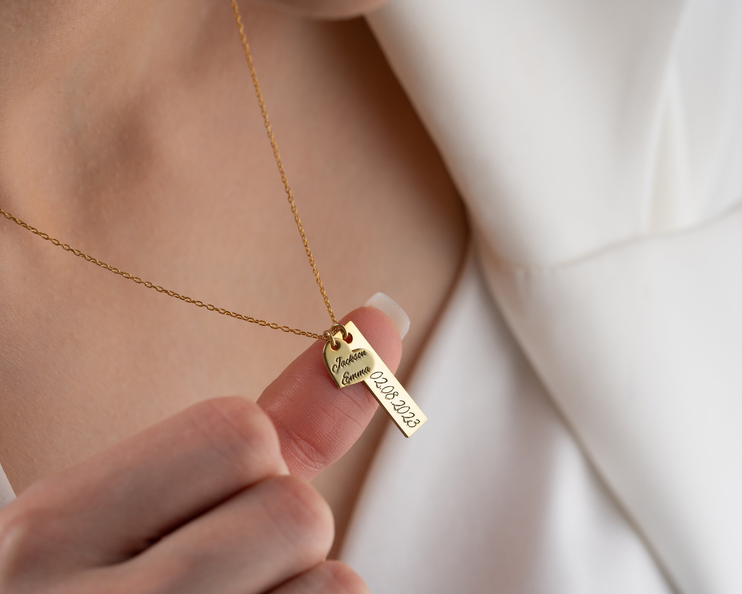 Custom Engraved Name Bar Necklace with Heart Charm - Personalized Silver or Gold Family Necklace